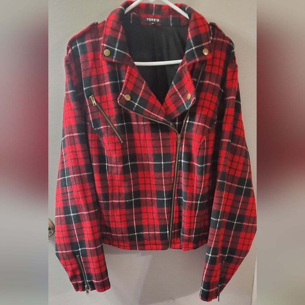 Torrid Stylish Warm Red and Black Plaid Jacket. Sz XXXXL Or Torrid 4.